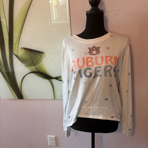 Tops - Auburn Tigers shirt size large